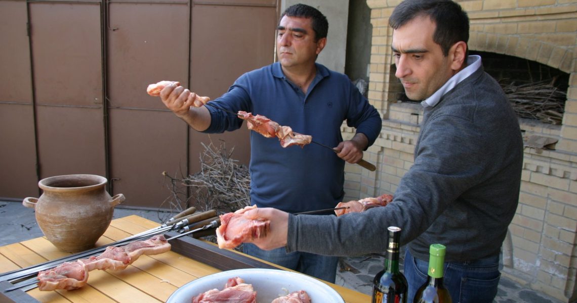 xr:d:DAGB9_1_e6o:39,j:1030622988851439029,t:24041121